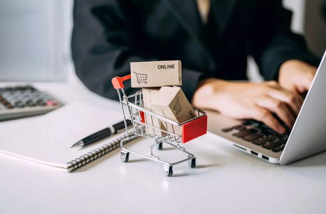 105 dữ liệu thống kê về thương mại điện tử cho năm 2024: Nhận thấy sự tăng trưởng và tiềm năng phát triển đáng kể