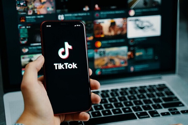 Các từ bị cấm trên tiktok shop - từ ngữ mang tính chất tiêu cực