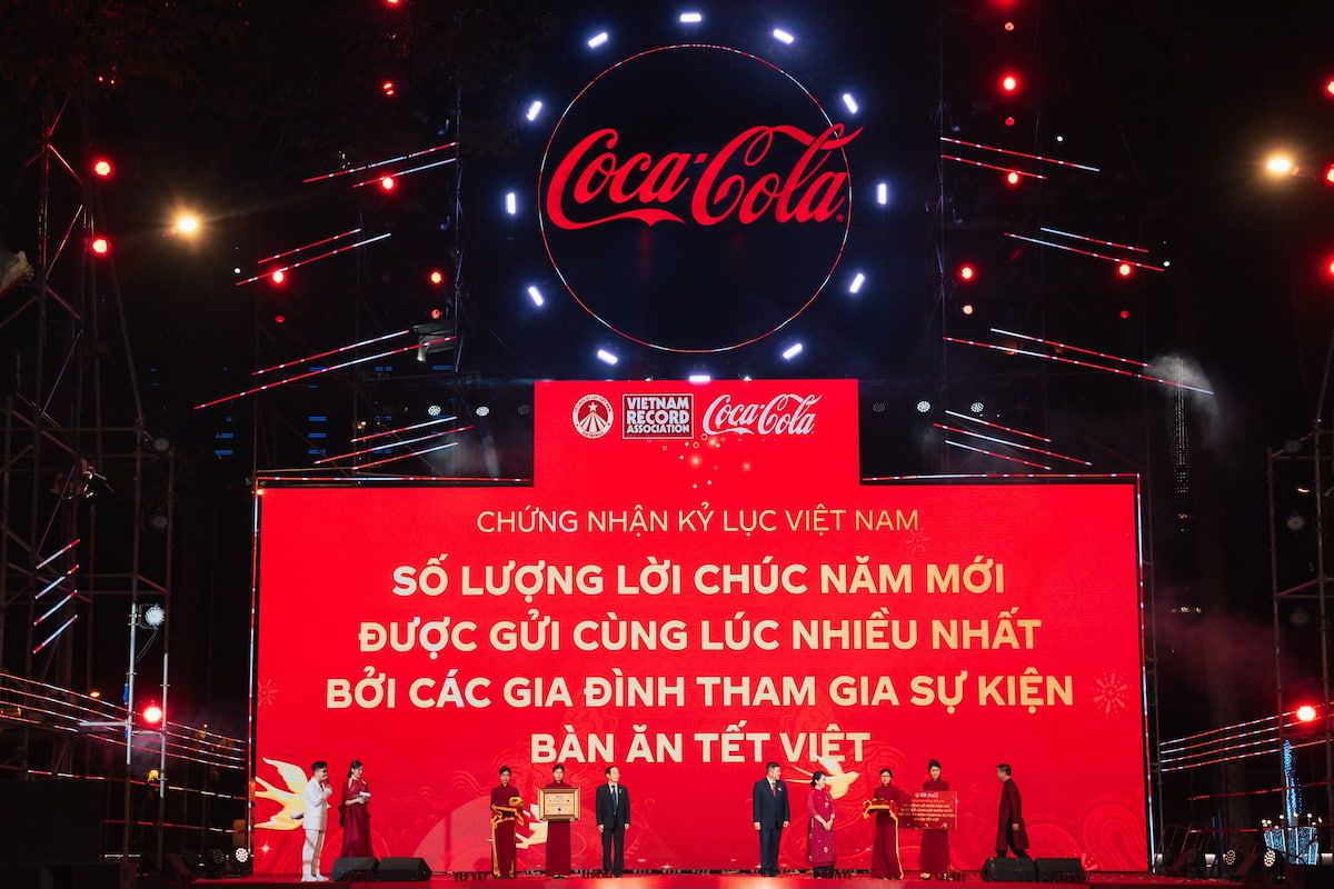 Chiến dịch Tết 2024 của Coca Cola: Khác biệt với chuỗi CSR