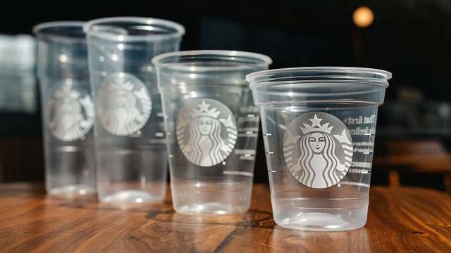 Starbucks giảm 20% tỷ lệ nhựa trong thiết kế cốc bảo vệ môi trường mới