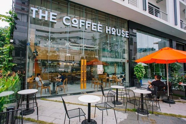 Bất chấp kinh tế khó khăn, người Việt vẫn mạnh tay chi tiêu cho quán cà phê: 3/10 người sẵn sàng đi cà phê hằng tuần- Ảnh 1.