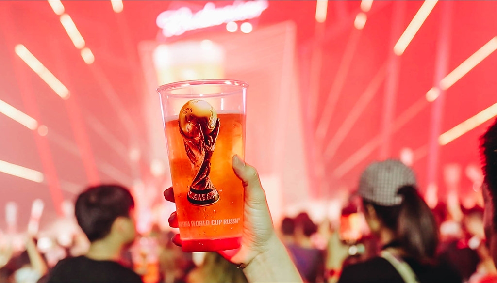 Budweiser tung cú sút lớn "Light up the FIFA World Cup" mùa World Cup 2018- Ảnh 3.