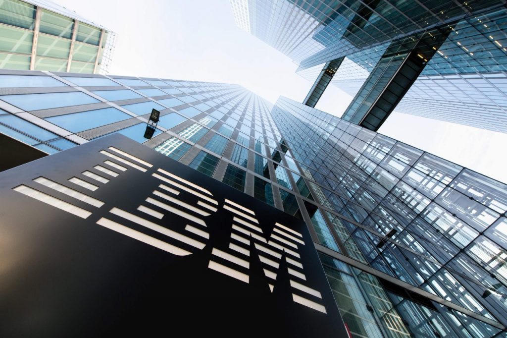 Chiến lược Marketing của IBM: Công ty uy tín và lâu đời