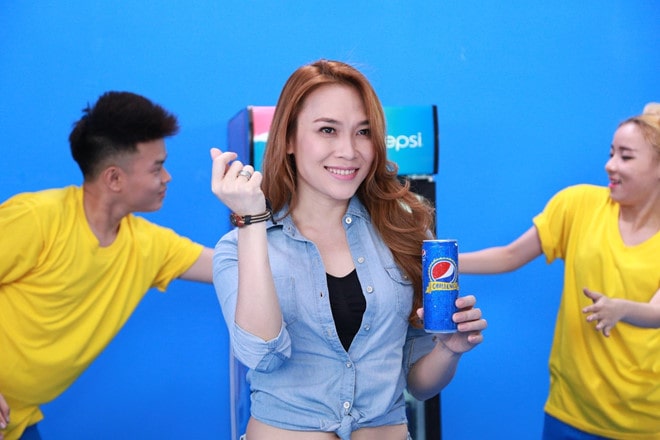 Mỹ Tâm là một trong những nghệ sỹ Việt làm đại sứ thương hiệu Pepsi