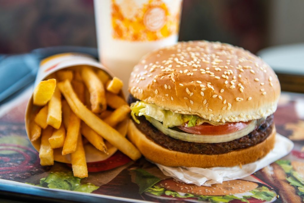 Phân tích chiến lược marketing mix của Burger King 04
