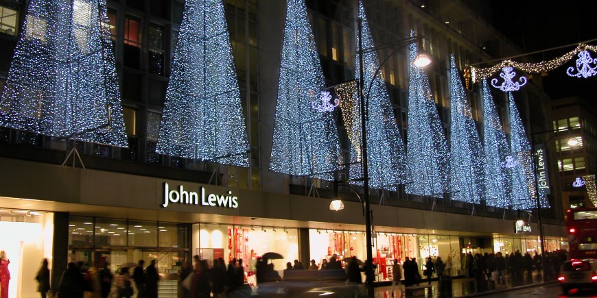 John Lewis: “Huyền thoại Noel” tại xứ sở sương mù nhập cuộc sớm trong cuộc đua bán lẻ mùa Giáng sinh - Ảnh 5.