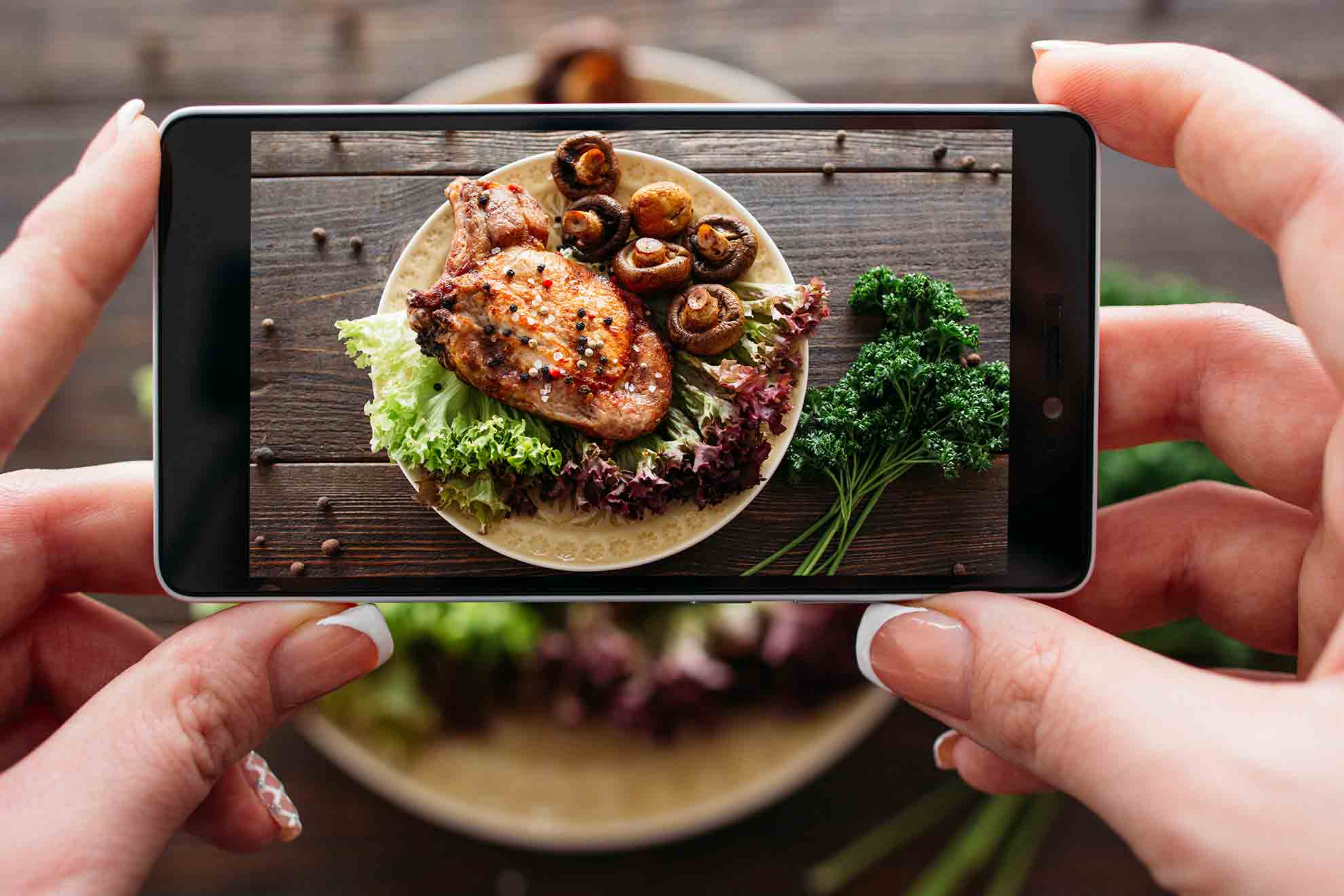 Marketing đúng chuẩn trên Instagram cho nhà hàng F&B "vượt thác hóa rồng"- Ảnh 1.