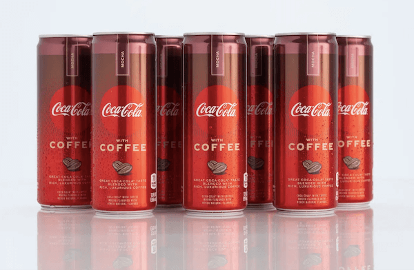 Coca ‑ Cola with Coffee là sự lựa chọn hoàn hảo cho những ai muốn thưởng thức một ly Coca-Cola với hương vị quen thuộc của cà phê