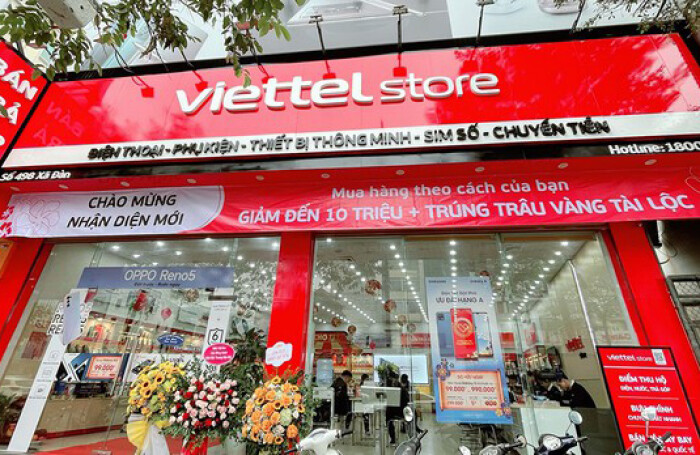 Viettel có lợi thế hơn đối thủ khác nhờ hệ thống cửa hàng bán lẻ rộng khắp trên toàn quốc 