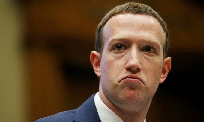 Mark Zuckerberg chắc chắn đã nhận ra Facebook trên thực tế không còn mới mẻ với giới trẻ