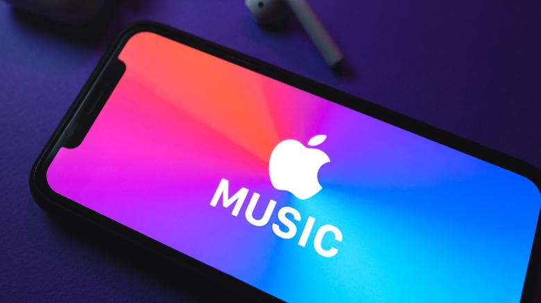 Apple ra mắt tính năng hát Karaoke mọi lúc mọi nơi chiều lòng người chơi hệ "sơ hở ra là hát"