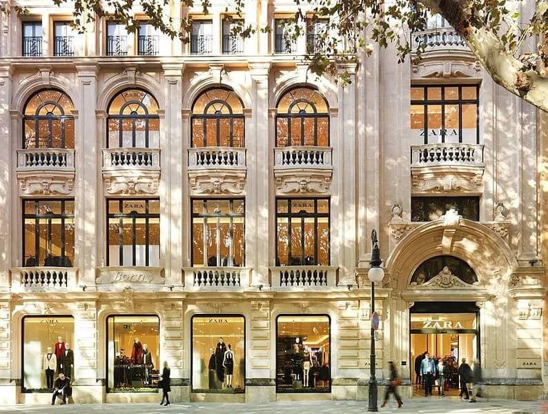 Cửa hàng của Zara ở Mallorca, Tây Ban Nha