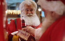 Campaign Giáng sinh của Coca Cola với thông điệp về lòng tốt: "The World Needs More Santas”