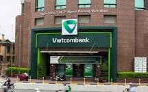 Vietcombank tăng phí & bài học Marketing ngành ngân hàng